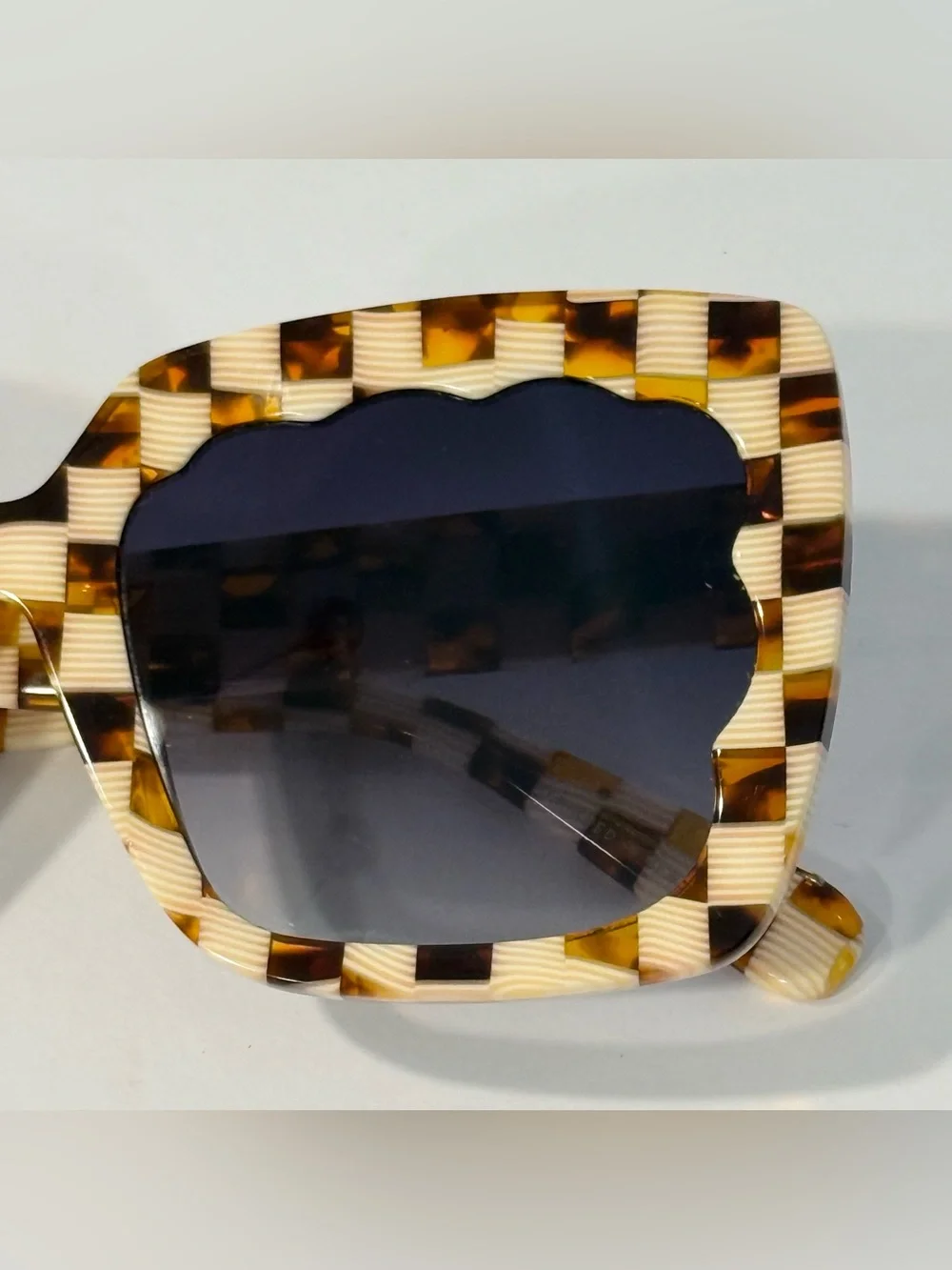 KREWE Elizabeth Tortoise Shell Square Sunglasses Women’s Discontinued